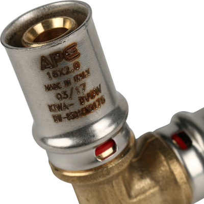 Угольник МП пресс 16 STOUT SFP-0009-001616