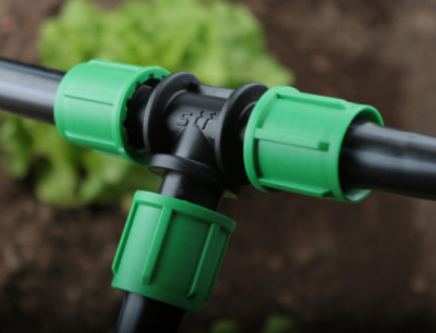 Тройник для капельной ленты гайка-гайка-гайка 20х20х20 SERDRIP